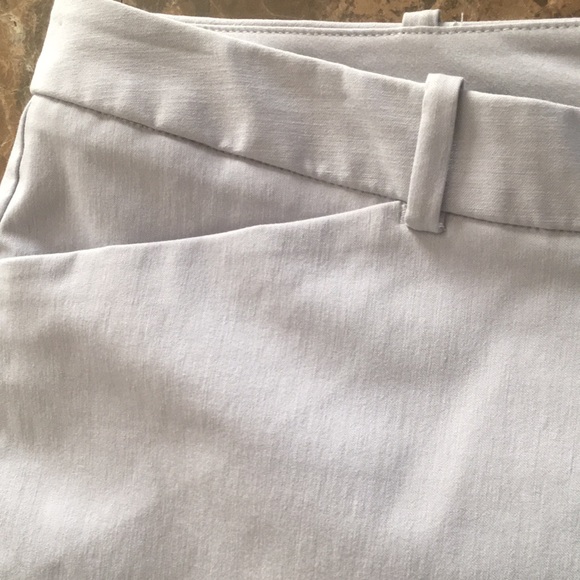 Gianni Feraud - Pantalon Habillé Coupe Slim à Carreaux Avec Cordon De Serrage A La Taille Marron